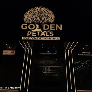 Hotel Golden Petals, Benares